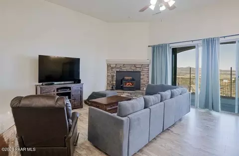 Living - 15565 E Devon Mont Ln, Dewey, AZ 86327 photo 3 of 4