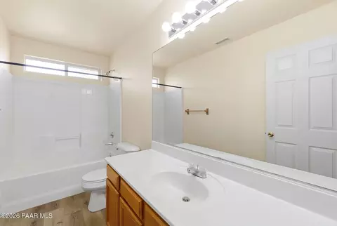 Bath - 4895 E Gemstone Dr, Prescott, AZ 86301 photo 2 of 2