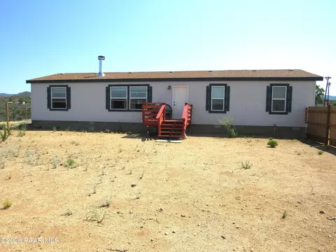 7580 W Stevenage Ln, Wilhoit, AZ 86332