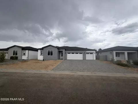 7408 E Louie Ln, Prescott Valley, AZ 86315