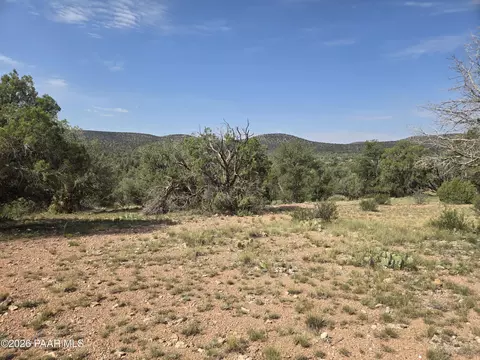 259 S Cathedral Valley Rd, Ash Fork, AZ 86320 photo 8