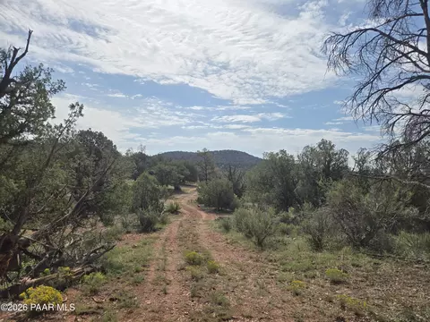 259 S Cathedral Valley Rd, Ash Fork, AZ 86320 photo 6