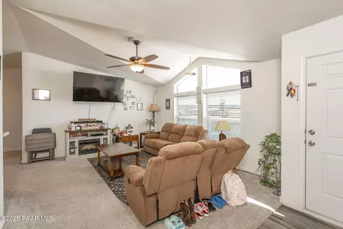 350 E Houston Rd, Paulden, AZ 86334 photo 7