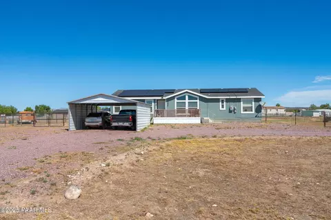 350 E Houston Rd, Paulden, AZ 86334