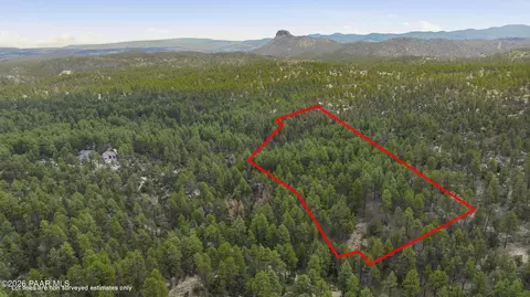 5005 W Smoki Dr, Prescott, AZ 86305
