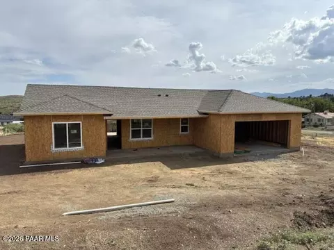 17629 E Bluejay Dr, Mayer, AZ 86333