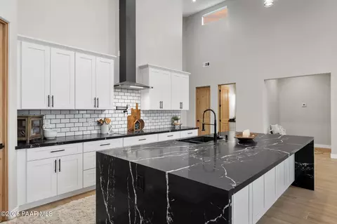 Kitchen - 15860 E Broken Bit Rd, Mayer, AZ 86333 photo 4 of 6