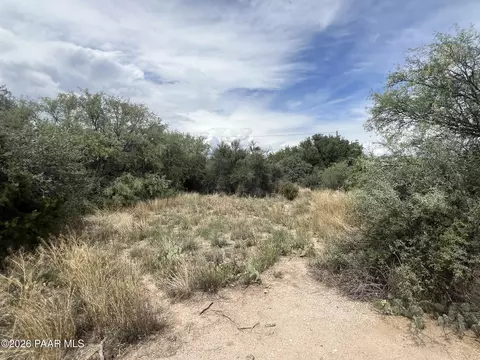 20943 E Quail Run Dr, Mayer, AZ 86333