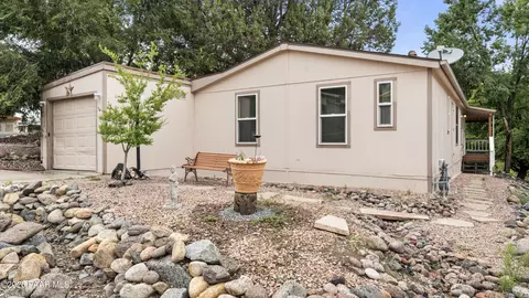 2302 E Canyon Ct, Prescott, AZ 86301