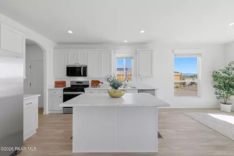 350 E Peterson Rd, Paulden, AZ 86334 photo 4