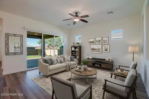 Living - 12973 E Toro St, Dewey, AZ 86327 photo 5 of 5