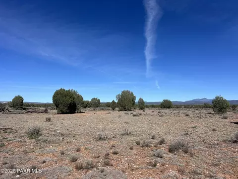 308 Bullock Rd, Ash Fork, AZ 86320 photo 5