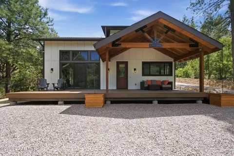 1010 Joseph St, Prescott, AZ 86303