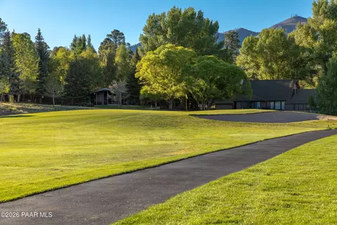 Exterior - 5801 E Ridge Dr, Flagstaff, AZ 86004 photo 7 of 7