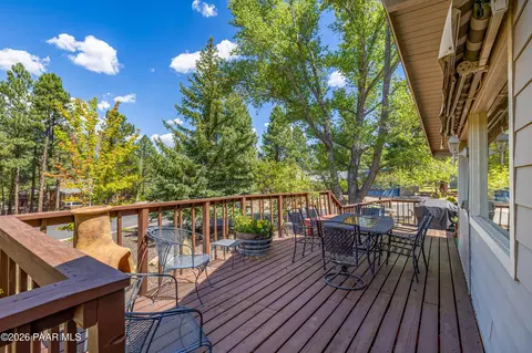 Exterior - 5801 E Ridge Dr, Flagstaff, AZ 86004 photo 4 of 7
