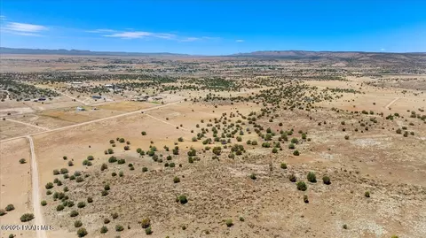 1555 E Great Pl, Paulden, AZ 86334 photo 20