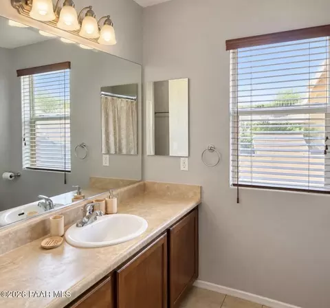 Bath - 12942 E Delgado St, Dewey, AZ 86327 photo 2 of 3