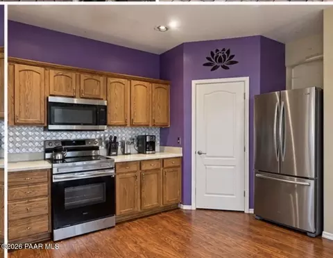 Kitchen - 12942 E Delgado St, Dewey, AZ 86327 photo 2 of 2