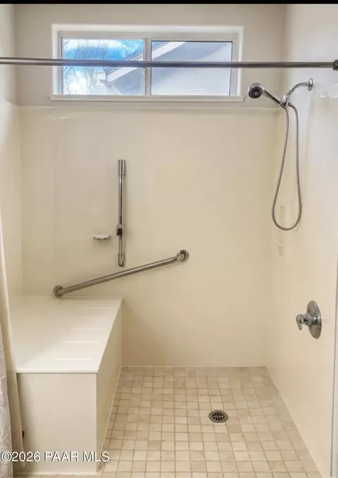 Bath - 12942 E Delgado St, Dewey, AZ 86327 photo 3 of 3