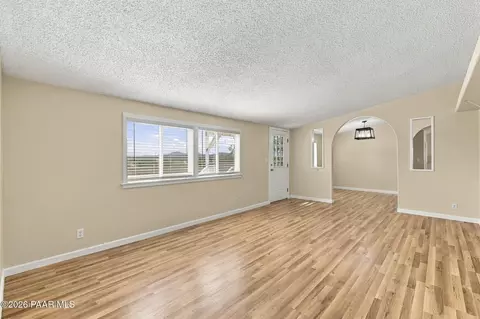 320 E Verde Ranch Rd, Paulden, AZ 86334 photo 9