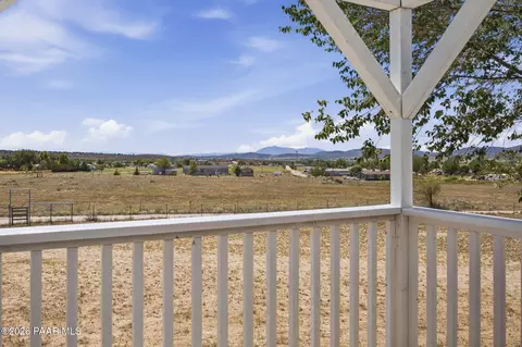 320 E Verde Ranch Rd, Paulden, AZ 86334 photo 5