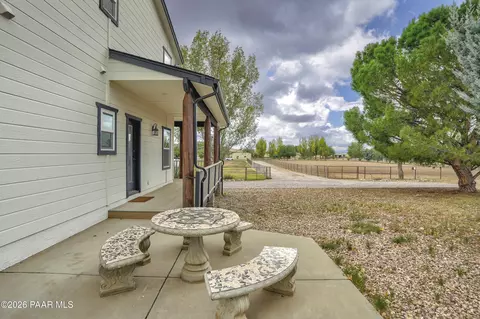 Exterior - 890 E Latigo Ct, Paulden, AZ 86334 photo 7 of 11