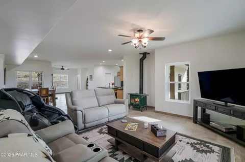 Living - 890 E Latigo Ct, Paulden, AZ 86334 photo 1 of 3