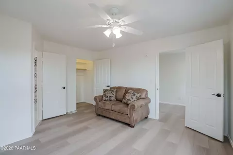 Bedroom - 890 E Latigo Ct, Paulden, AZ 86334 photo 5 of 8