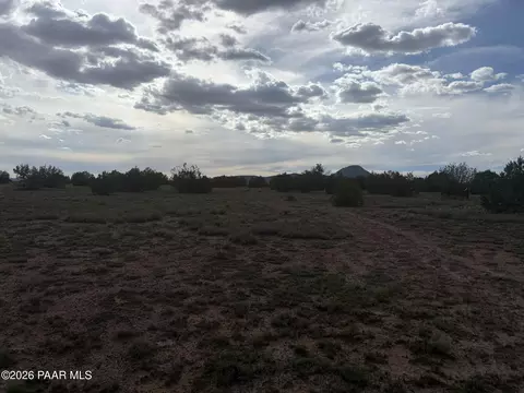 59 NE Rocky Rabbit Rd, Ash Fork, AZ 86320 photo 6