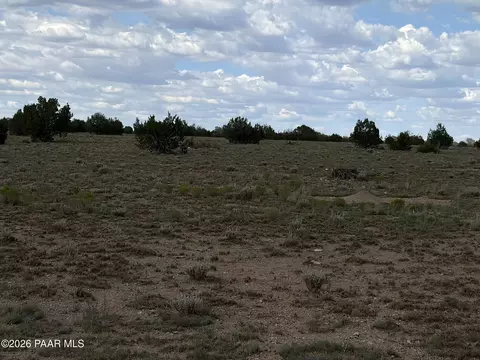 59 SW Rocky Rabbit Rd, Ash Fork, AZ 86320 photo 3