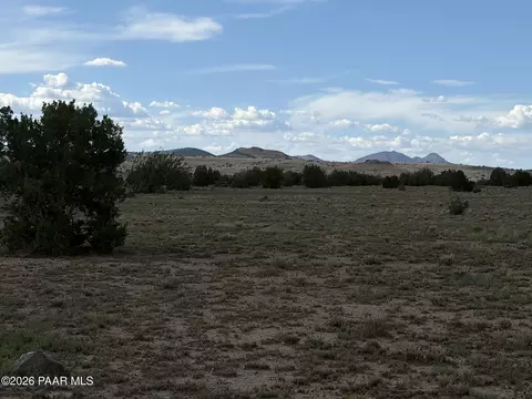 59 SW Rocky Rabbit Rd, Ash Fork, AZ 86320 photo 2