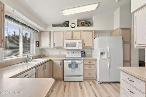 12255 E Obsidian Loop Rd, Dewey, AZ 86327 photo 17