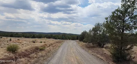 2544 N Double A Rnch Rd, Ash Fork, AZ 86320 photo 6
