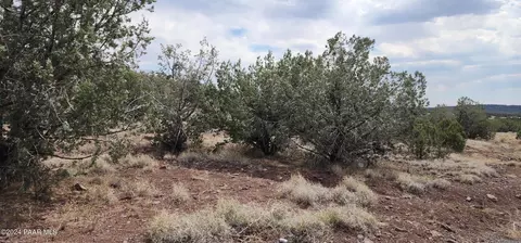 2544 N Double A Rnch Rd, Ash Fork, AZ 86320 photo 14