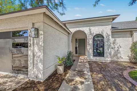 3612 W Saragosa St, Chandler, AZ 85226