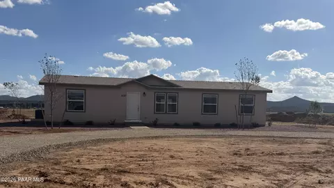 3223 W Rainbow Sunset Ave, Paulden, AZ 86334