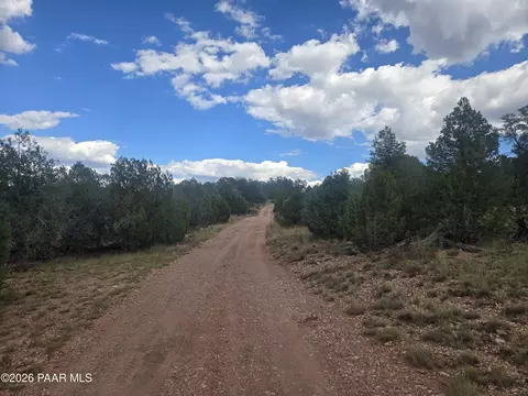 268 S Scorpion Rd, Ash Fork, AZ 86320 photo 11