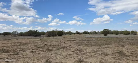64 Antelope Run, Ash Fork, AZ 86320 photo 8