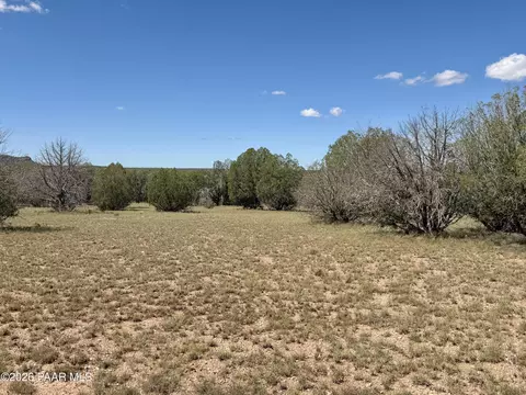 79 W Arrowhead Trl # N, Ash Fork, AZ 86320 photo 2