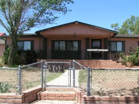 301 W Maple Ave, Ash Fork, AZ 86320 photo 1