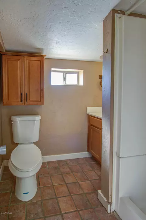 575 W Iris Rd, Paulden, AZ 86334 photo 6