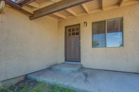 575 W Iris Rd, Paulden, AZ 86334 photo 2