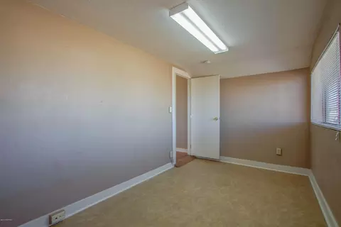 575 W Iris Rd, Paulden, AZ 86334 photo 4