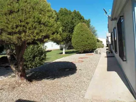 896 W Riverview Pl, Yuma, AZ 85365 photo 11