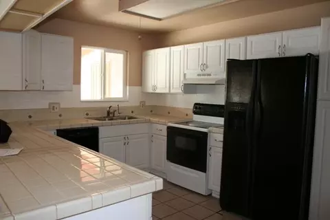 1433 E 27 St, Yuma, AZ 85365 photo 5