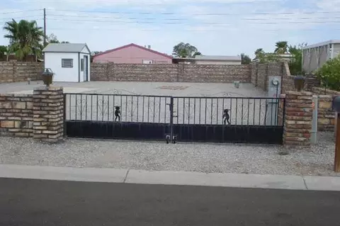 12642 E 44 Dr, Yuma, AZ 85367 photo 2