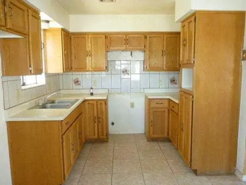 1835 E C St, San Luis, AZ 85349 photo 3