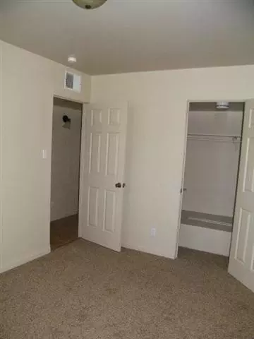 931 E 26 St, Yuma, AZ 85365 photo 8
