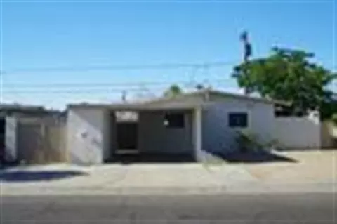 931 E 26 St, Yuma, AZ 85365 photo 1