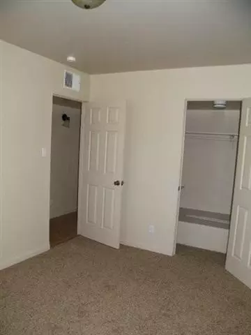 931 E 26 St, Yuma, AZ 85365 photo 8